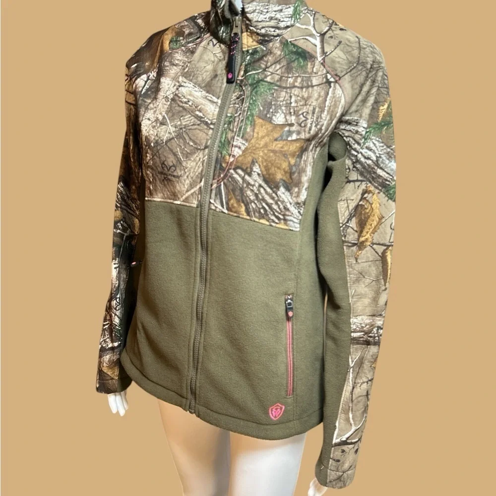 Game Winner Women's Camouflage Jacket - Picture 4 of 9